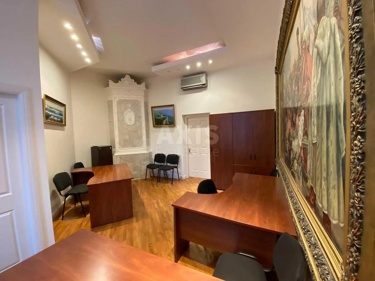 Офис ул. Коцюбинского Михаила 5, 114м2