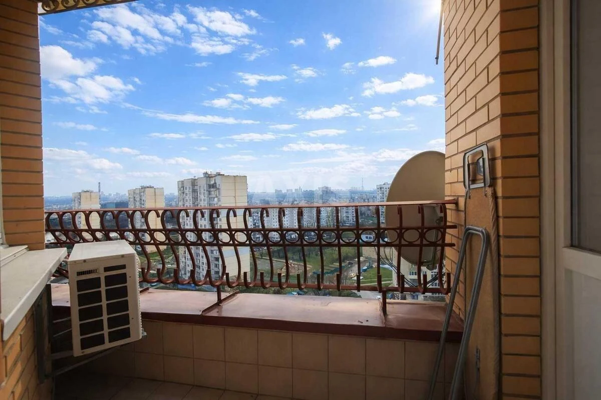 3k apartment pr-t Volodimira Іvasyuka 6702287