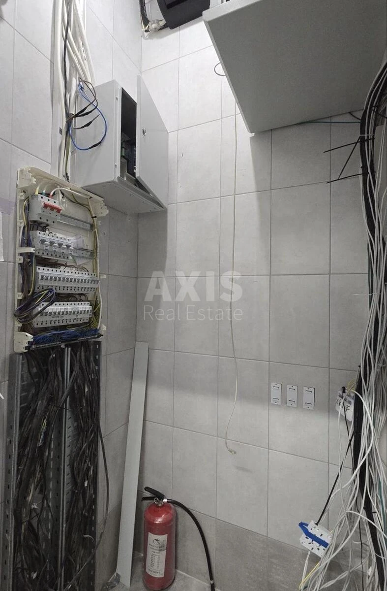 Офис ул. Красиловская 9, 700м27175118