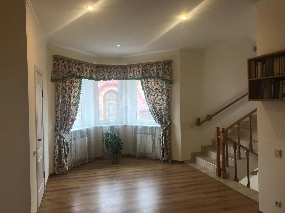 House vul. Bogatyrs'ka, 438m2, Kyiv city583458