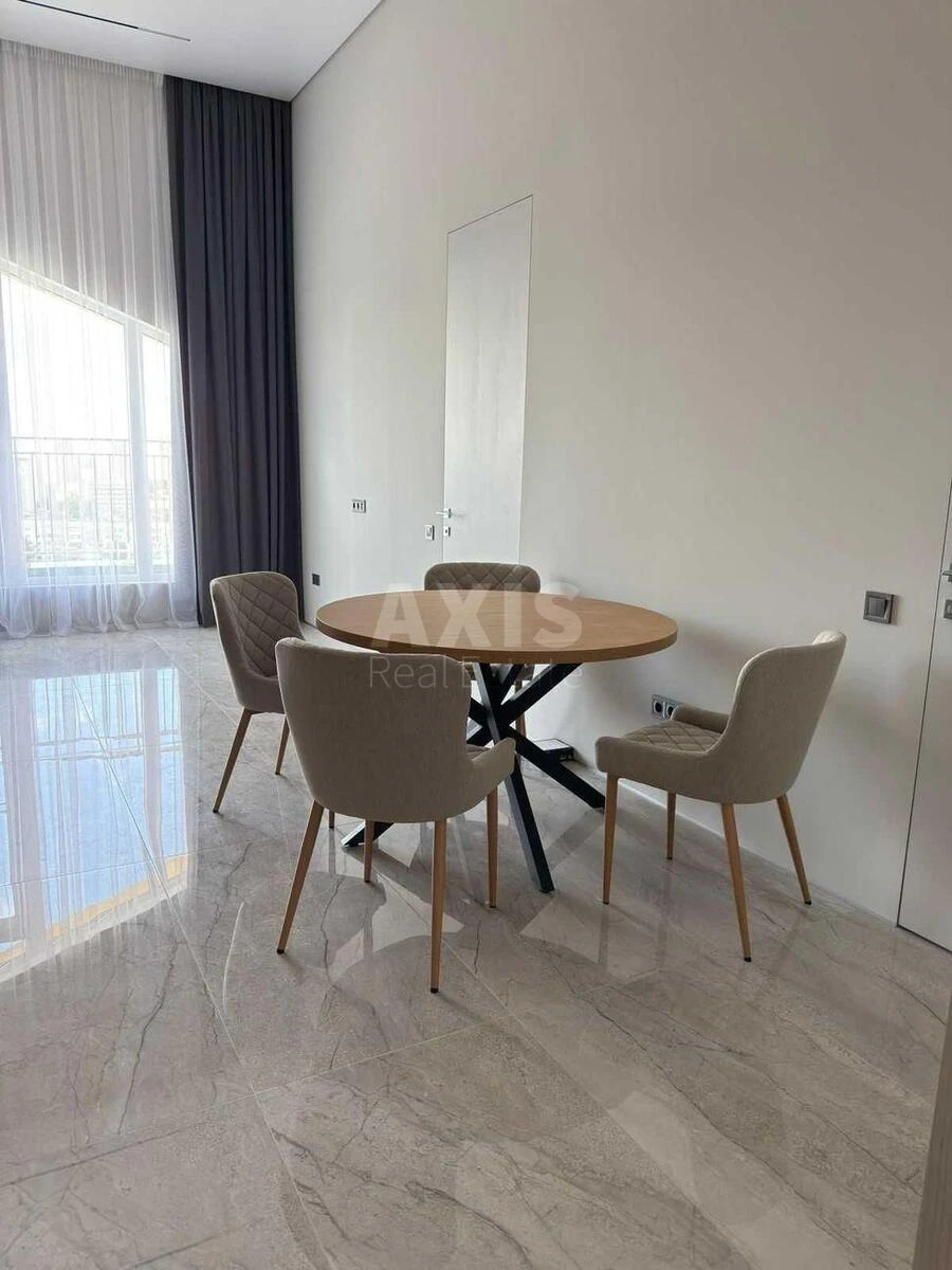 1k apartment vul. Lypkivs'kogo Vasylja Mytropolyta 37В630102