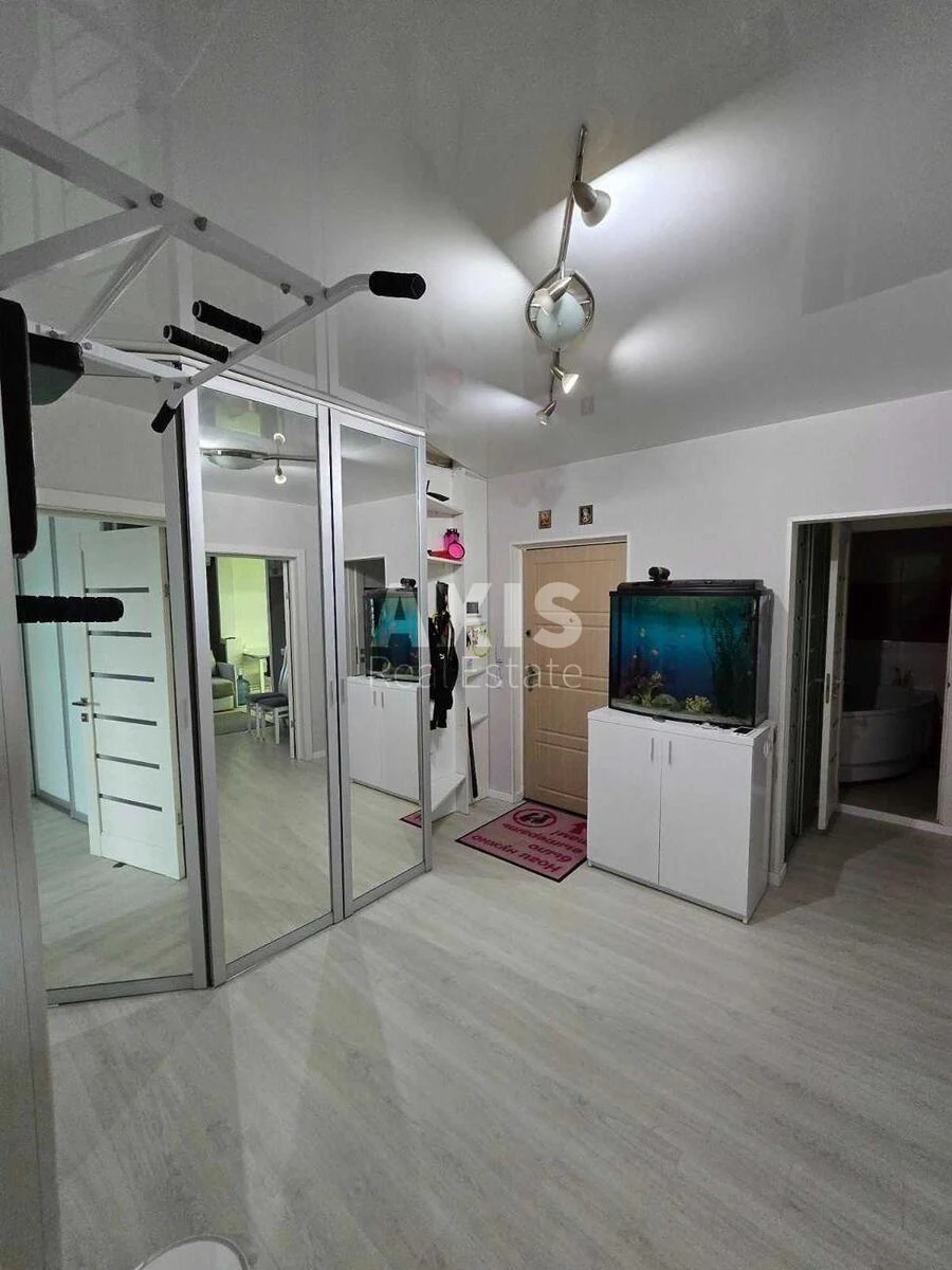 3k apartment vul. Zabolotnogo Akademika 116585019