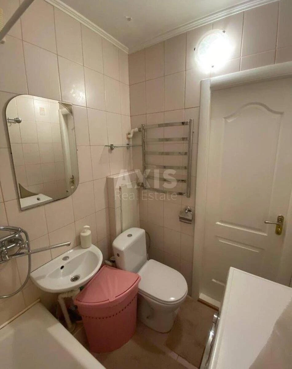 1k apartment vul. Grechka Marshala 9720528
