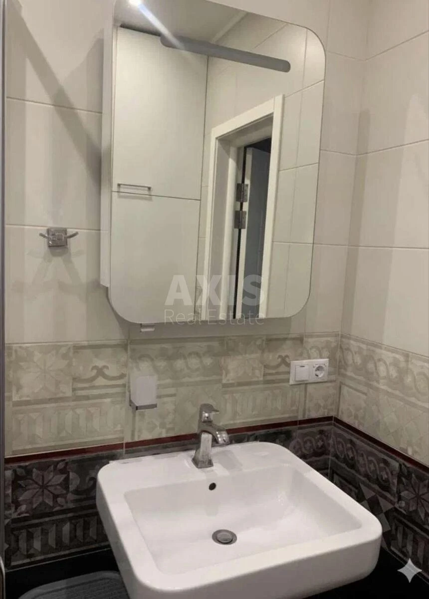3k apartment vul. Ahmatovoi' Anny 306455111
