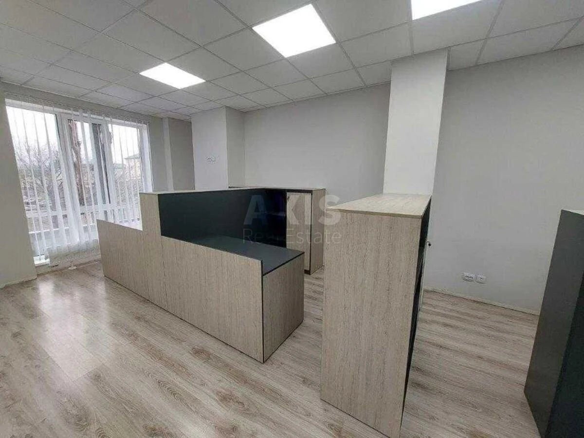 Офис ул. Константиновская 75, 94м26843713