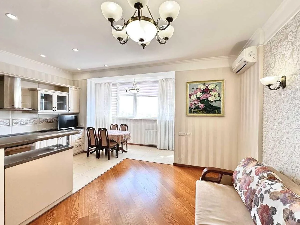 3k apartment vul. Jevgena Konoval'cja 44А624821