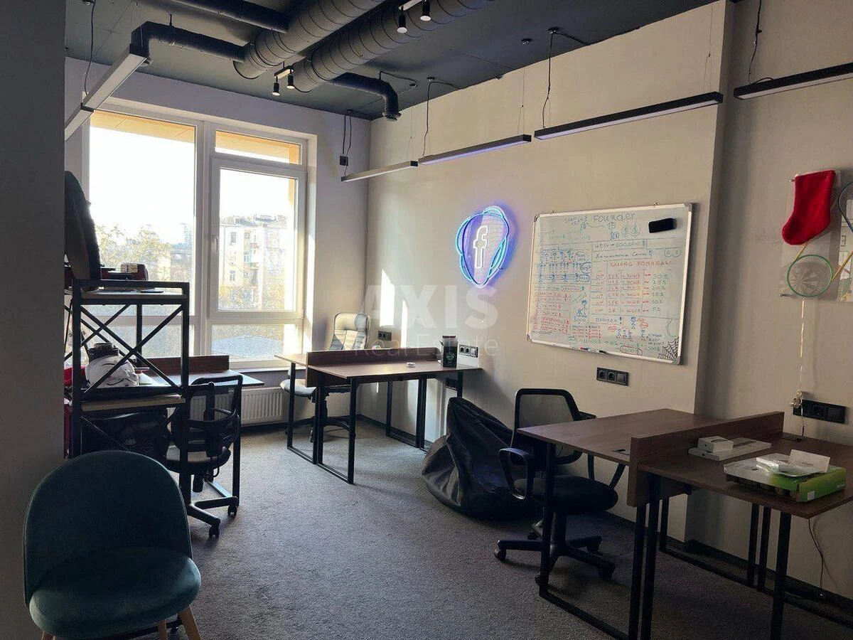 Office vul. Zhyljans'ka 68, 56m269820