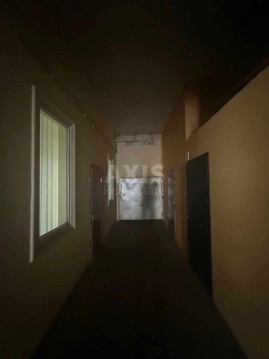 Service object vul. Radystiv 64, 1164m2620487