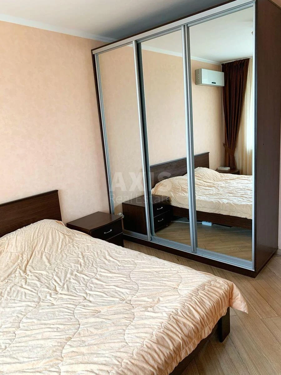 2к квартира ул. Бориспольская 6702784