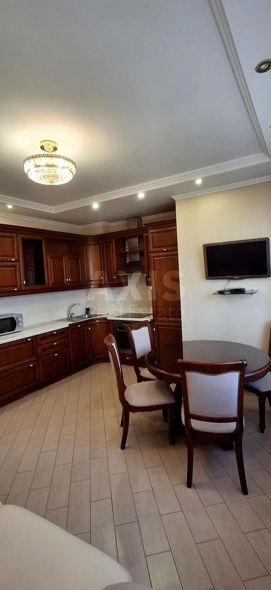 2k apartment vul. Geroi'v Oborony 10А702870