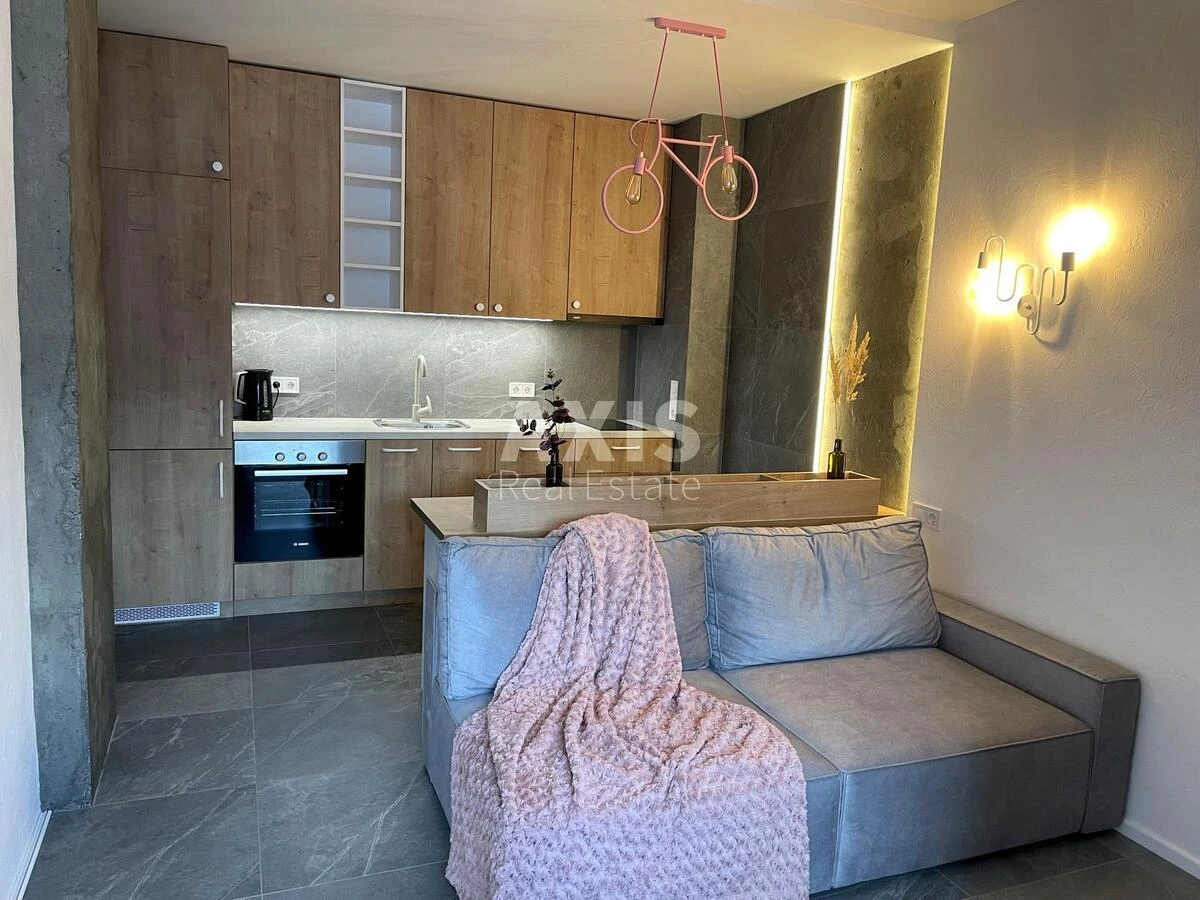 1k apartment vul. Saljutna Two B666030