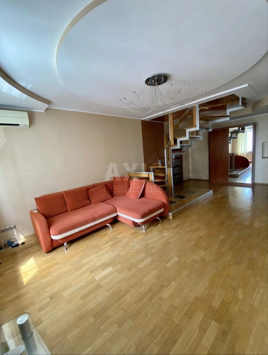 4k apartment vul. Urlivs'ka 8А715418