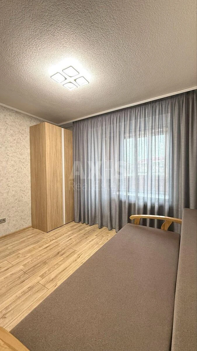 2k apartment vul. Hmel'nyc'ka 10700874