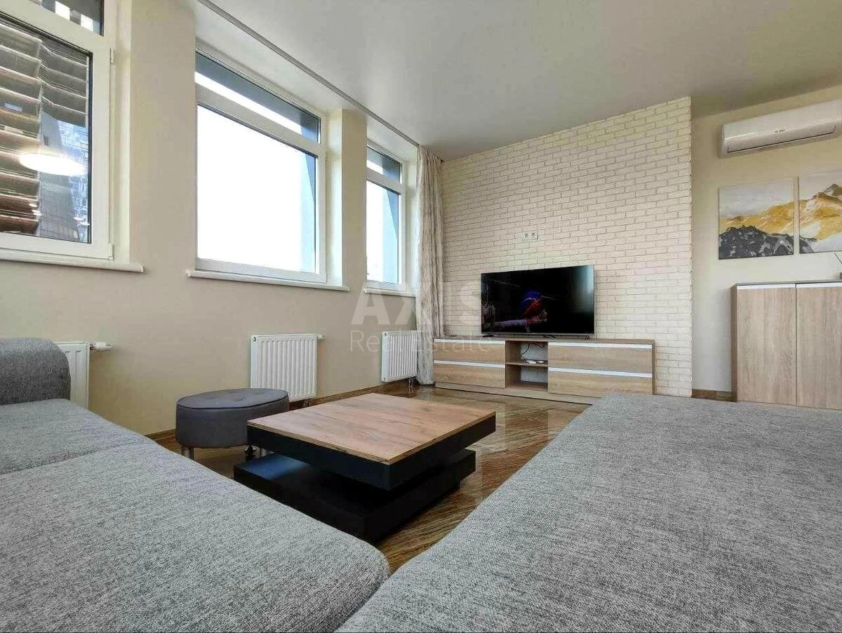 3k apartment pr-t Berestejskij 11633095