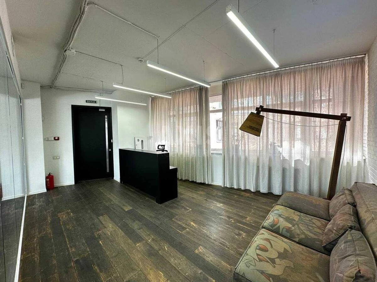 Office bul. Lesi Ukrai'nky 23Б, 228m26753510