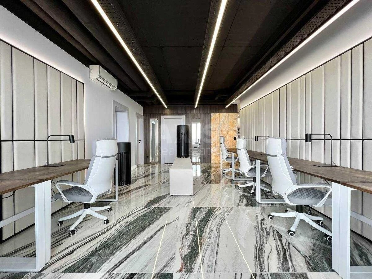 Office uzv. Klovs'kyj 7, 270m2674816