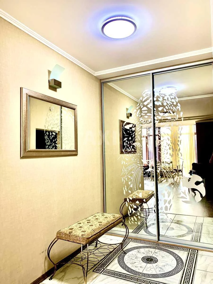 1k apartment vul. Zhyljans'ka 118709956