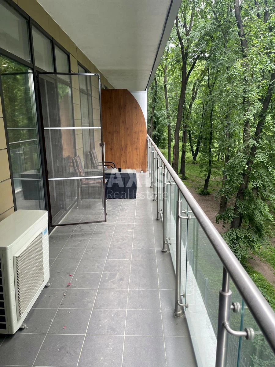 2k apartment pr-t Berestejskij 42669146