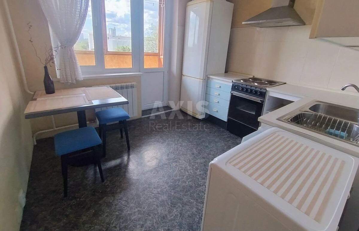 2k apartment vul. Levka Lukyanenka 1Б643800