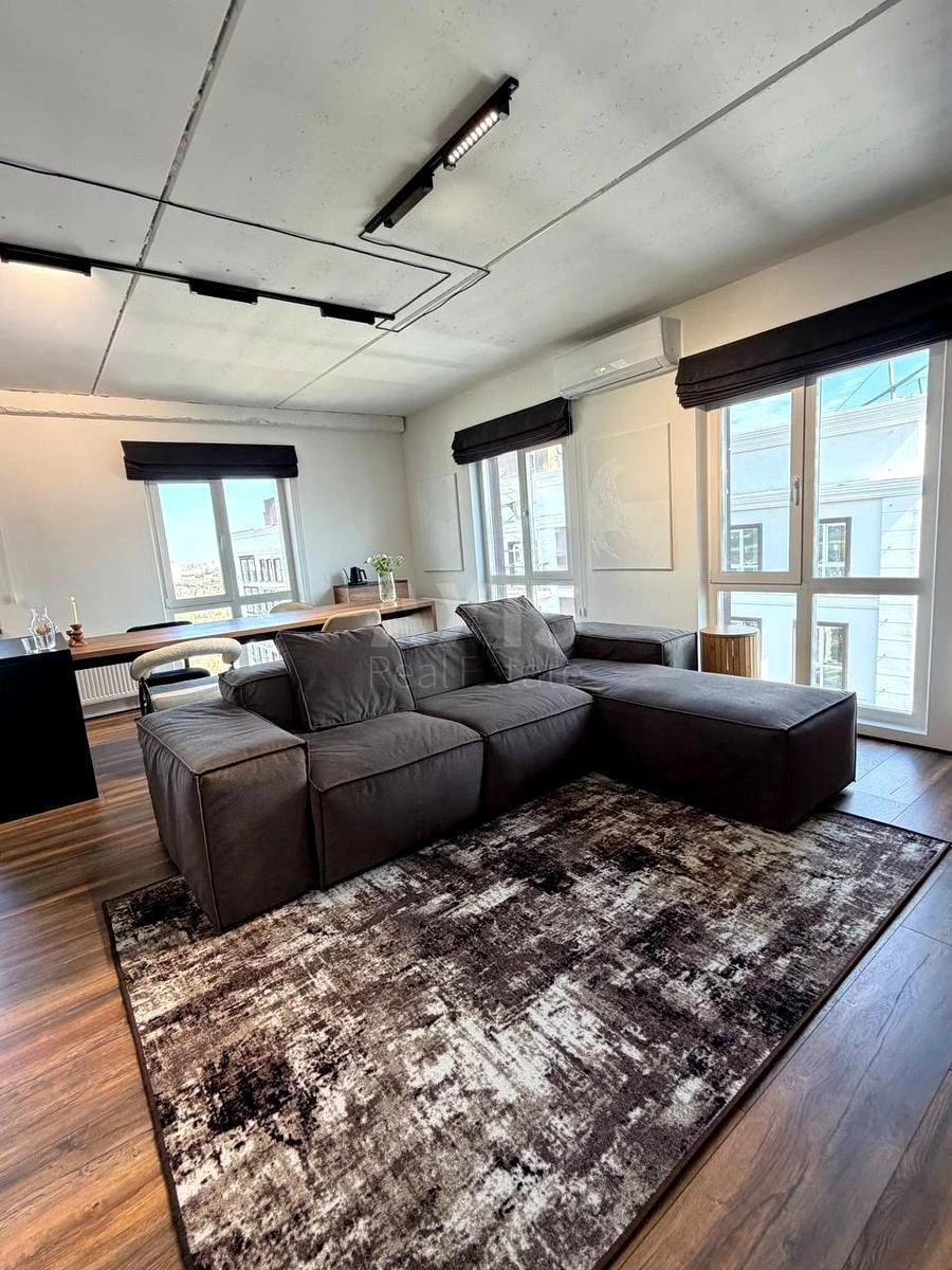 3k apartment vul. Myhajla Maksymovycha 28Е6772011