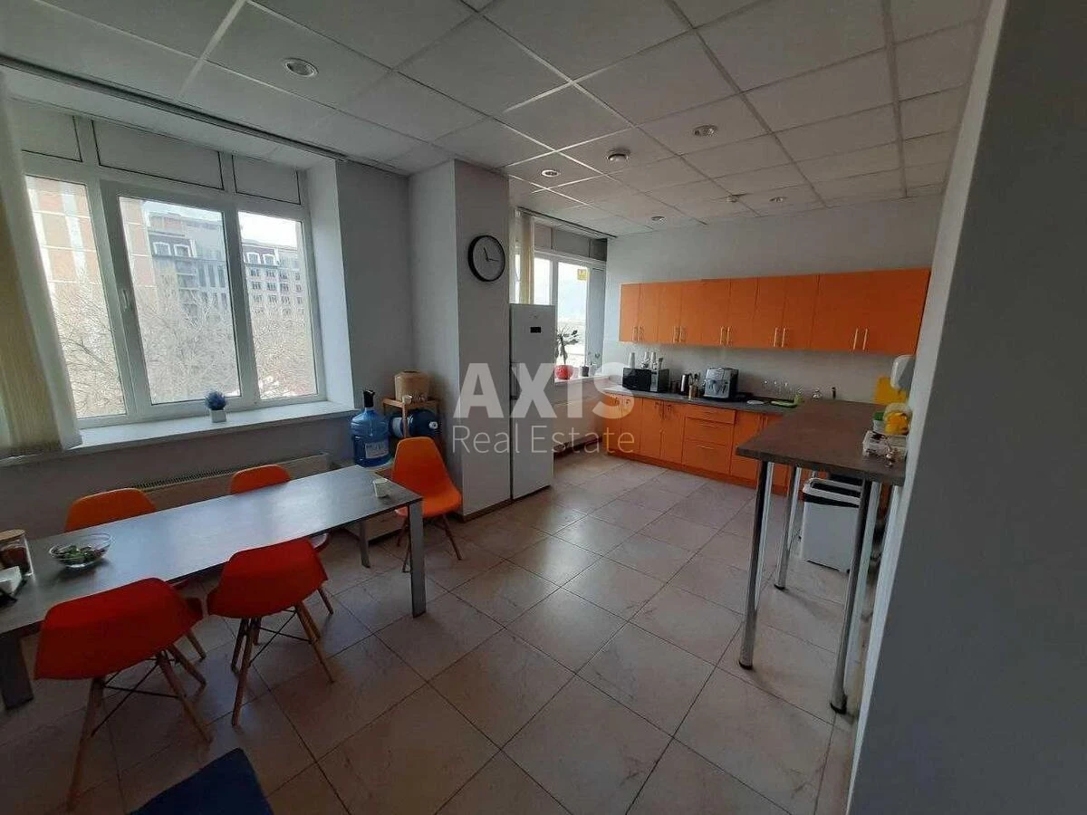 Office vul. Jaroslavs'ka 56А, 190m2521196