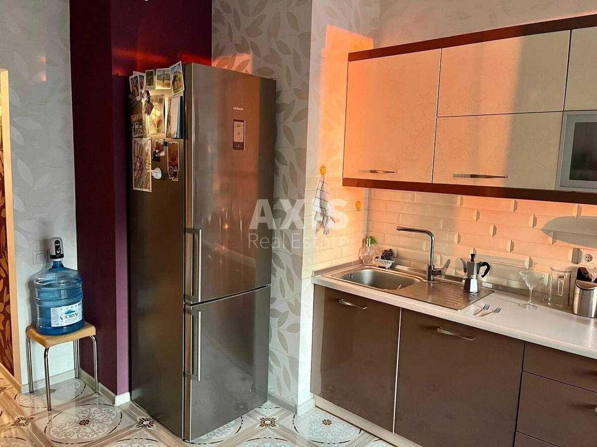 1k apartment vul. Ahmatovoi' Anny 22472451