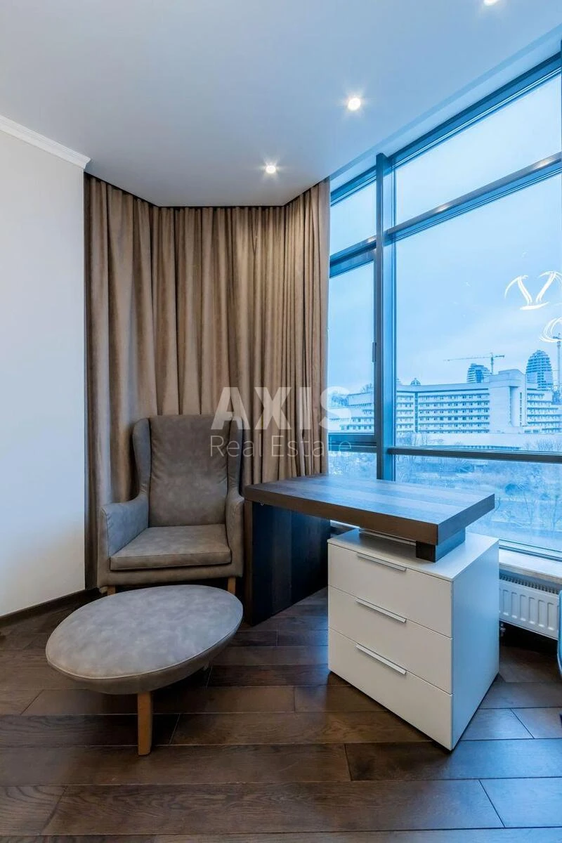 4k apartment vul. Strutyns'kogo Sergija 26401717