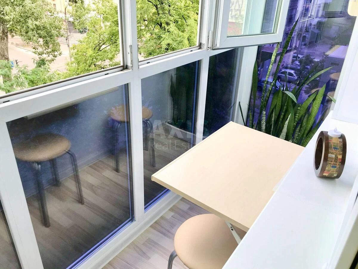 1k apartment vul. Vvedens'ka 7662518