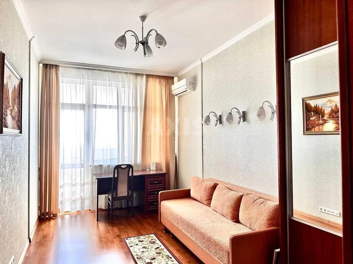 3k apartment vul. Jevgena Konoval'cja 44А624823