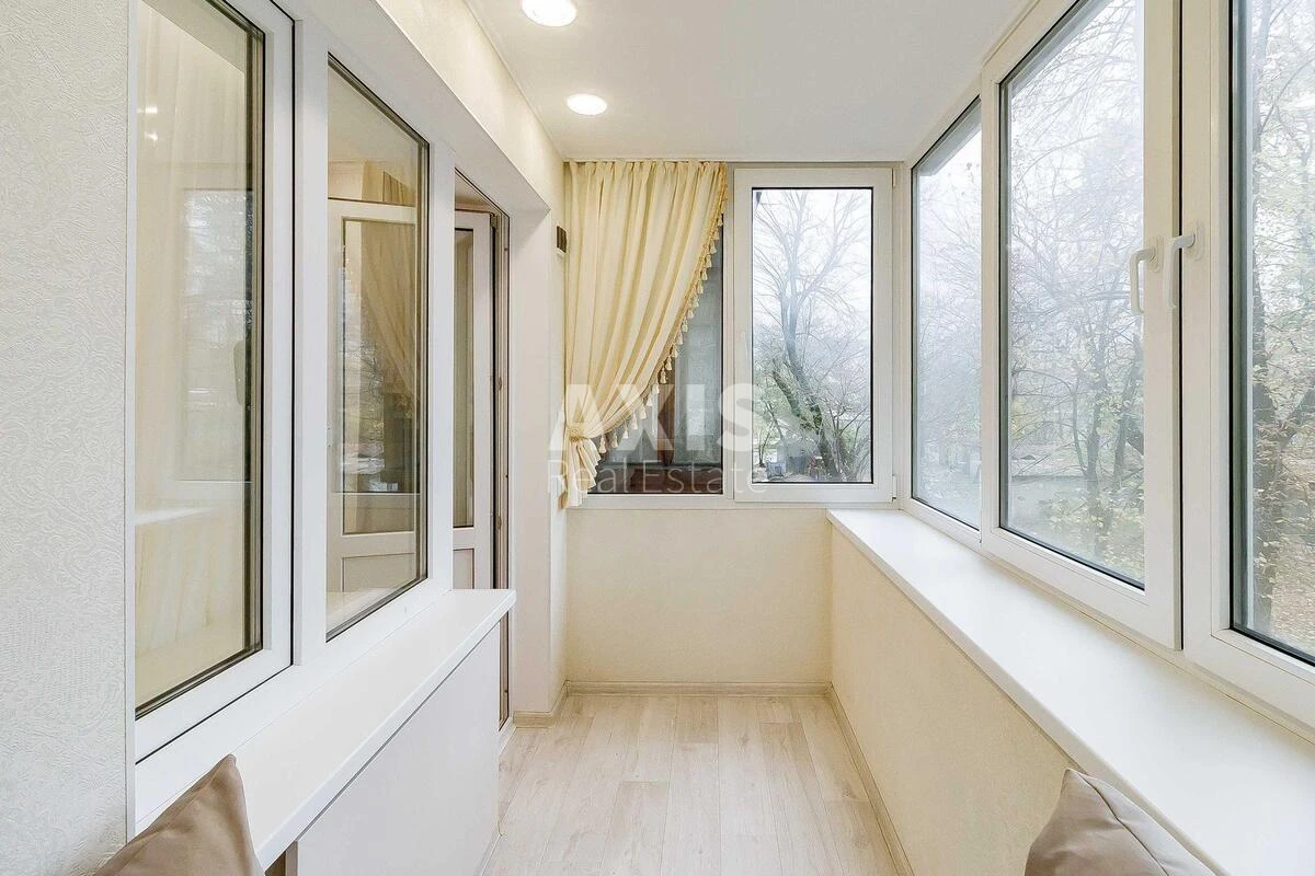 1k apartment pr-t Berestejskij 7Б6116411