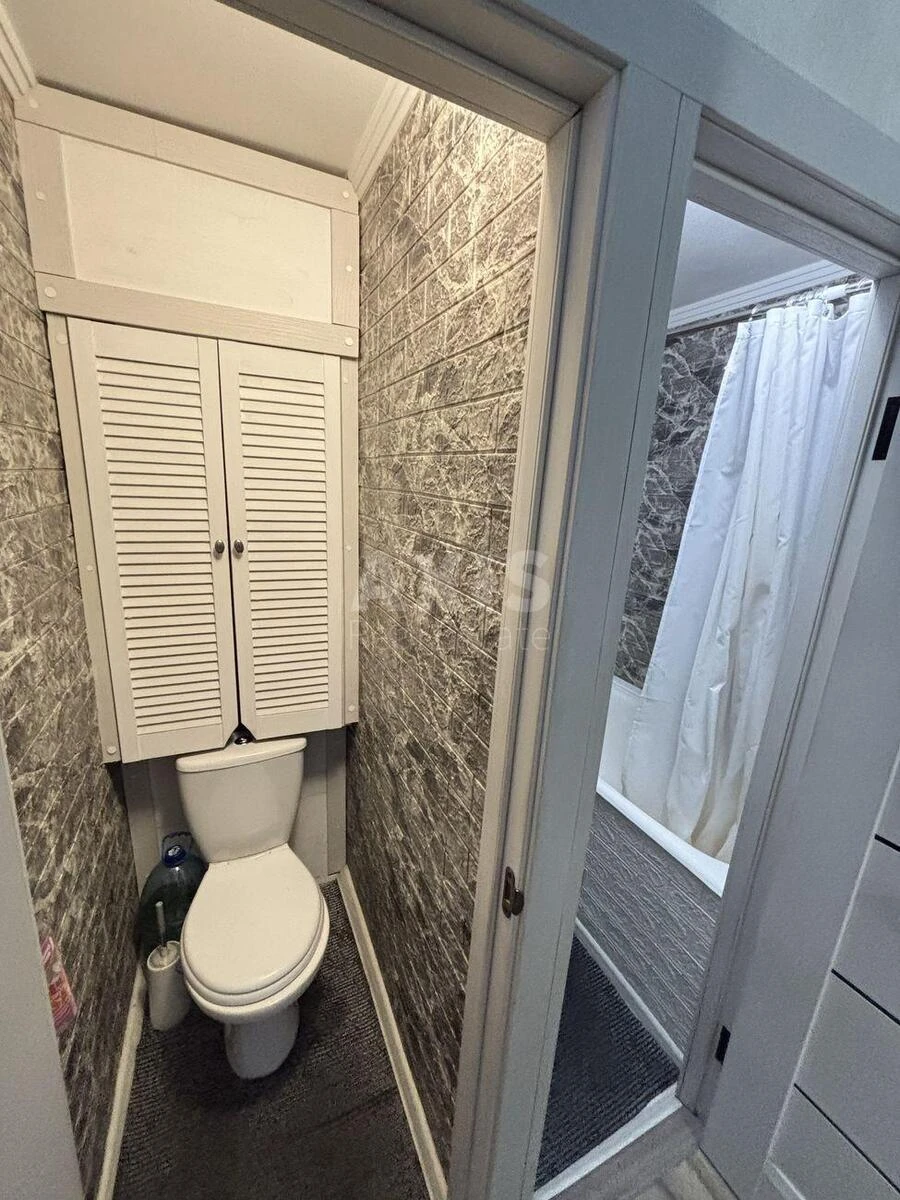 2к квартира ул. Вахтанга Кикабидзе 15А696565