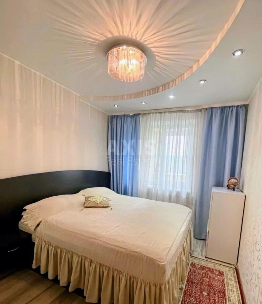 3к квартира ул. Карпатская 12682831