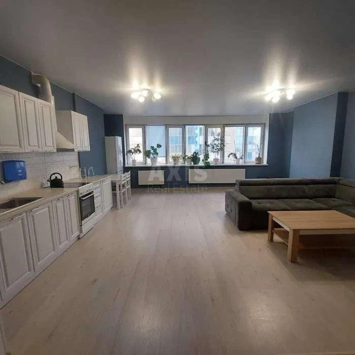 2k apartment pr-t Berestejskij 131713200
