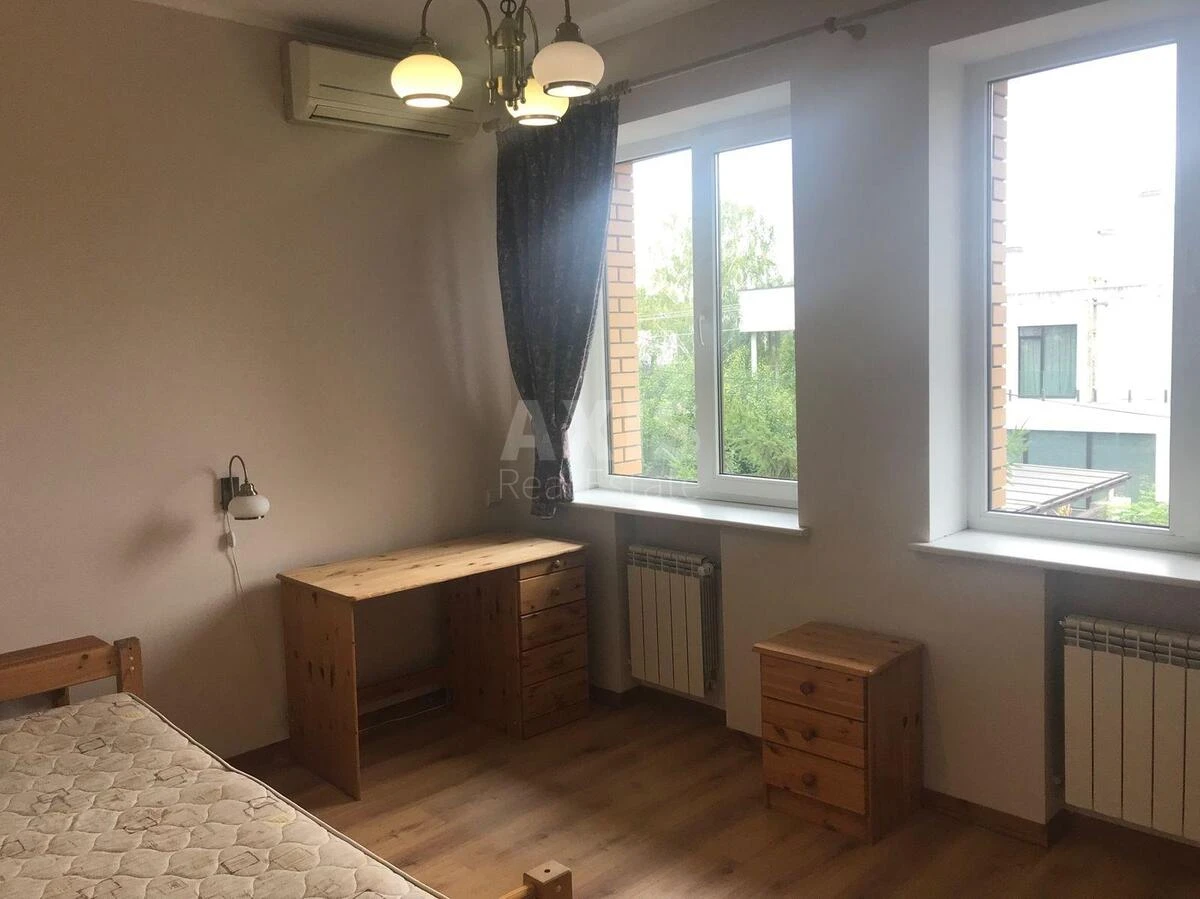 House vul. Bogatyrs'ka, 438m2, Kyiv city5834511