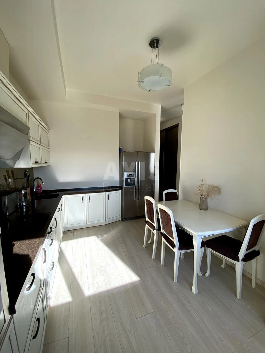 3k apartment vul. Chervonogvardijs'ka 8685510