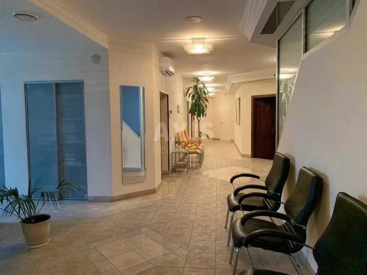 Office vul. Velyka Vasyl'kivs'ka 64, 911m2669668