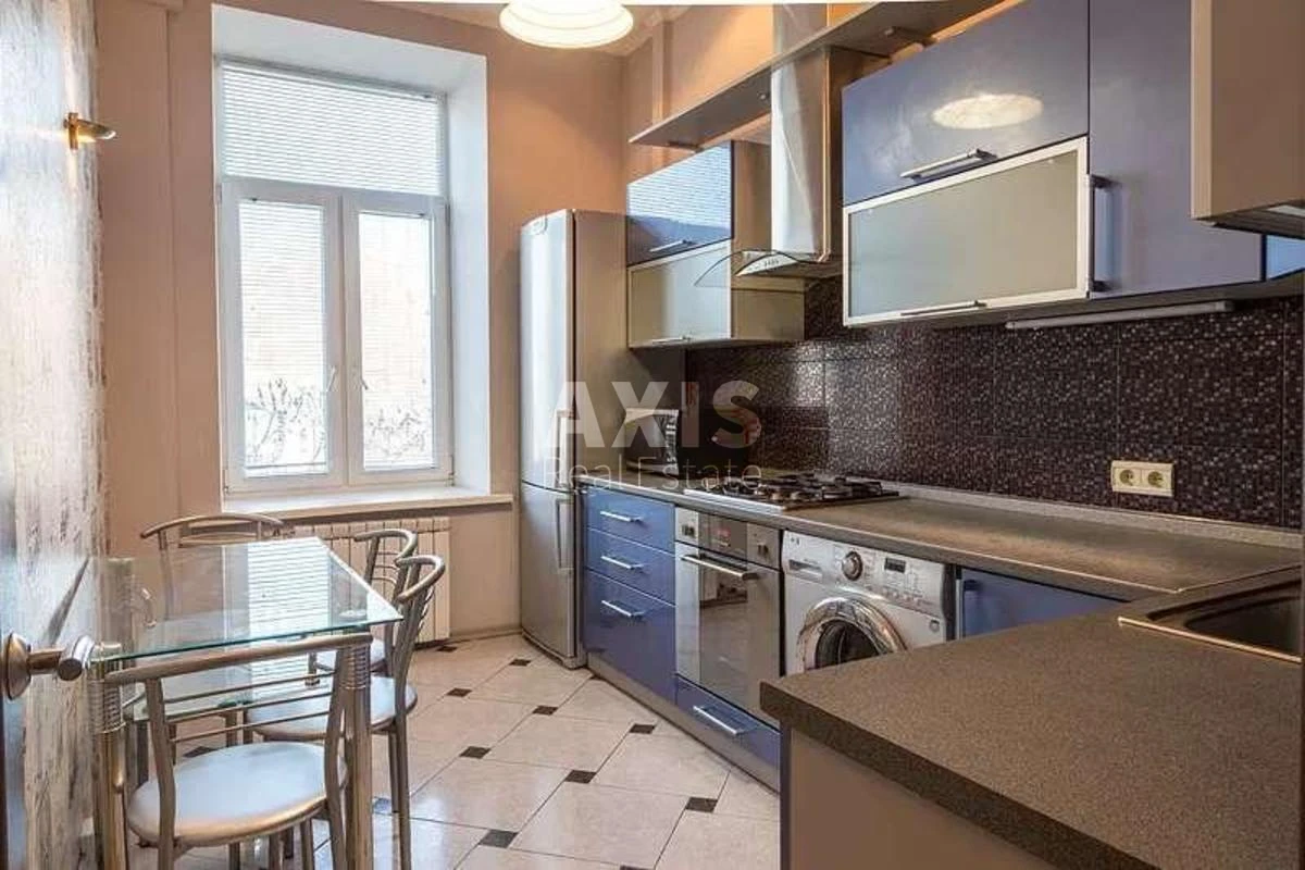 2к квартира ул. Андреевская 11238102