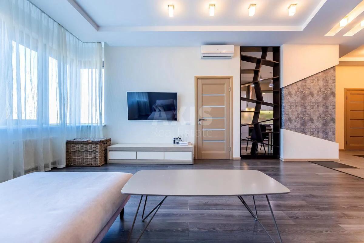 3k apartment nab. Dniprovs'ka 147032822