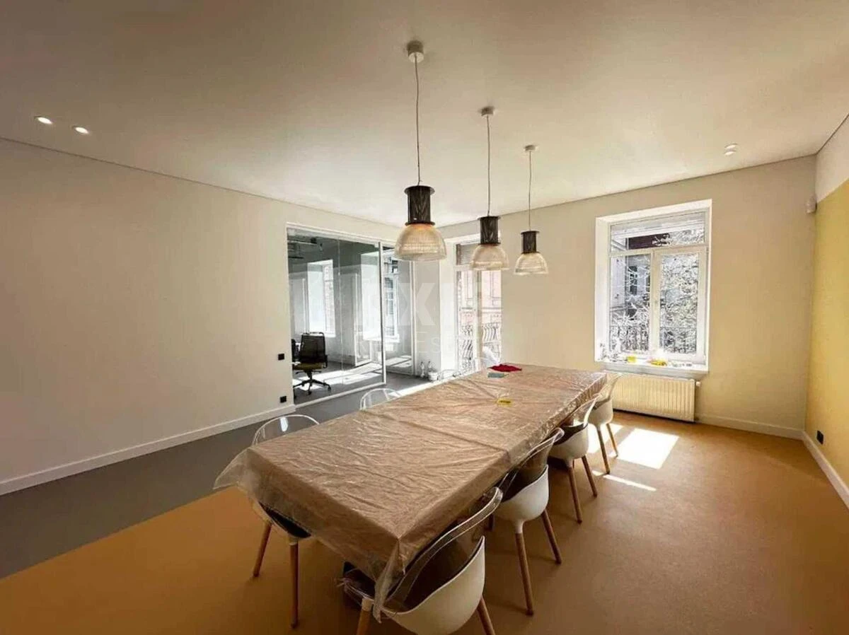 Office bul. Shevchenka Tarasa 48Б, 292m2718539