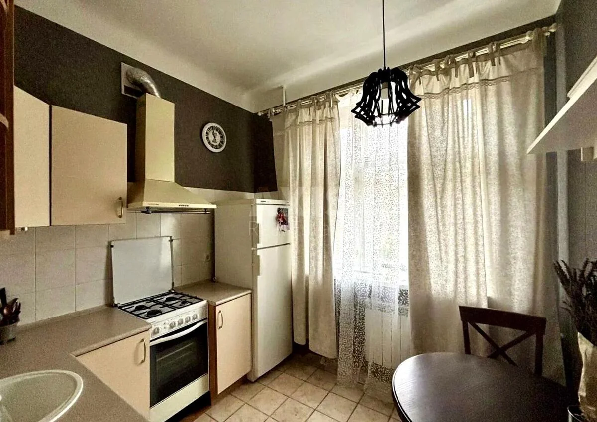 2k apartment vul. Cytadel'na 5/9