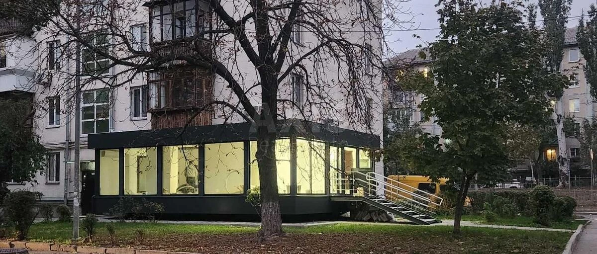 Trade object bul. Pryjmachenko Marii' 4, 70m267226