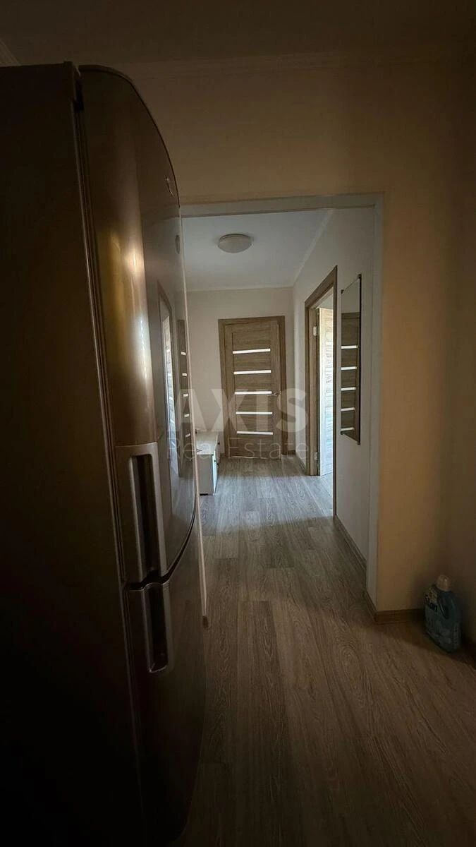 2k apartment vul. Revuc'kogo 19/17191613