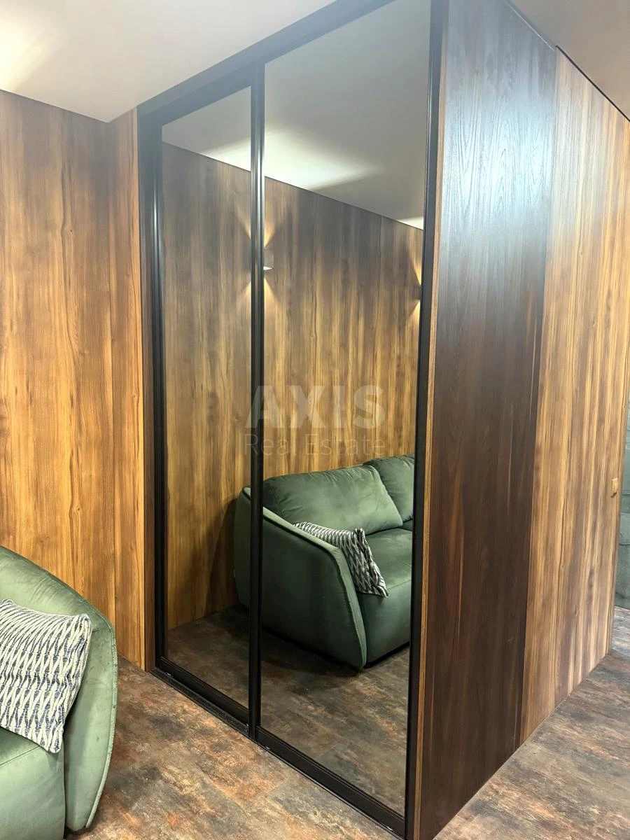 Office vul. Kustanajs'ka 13, 66m2600470