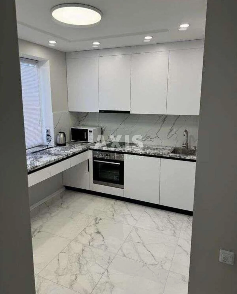 1k apartment pr-t Berestejskij 55А27839