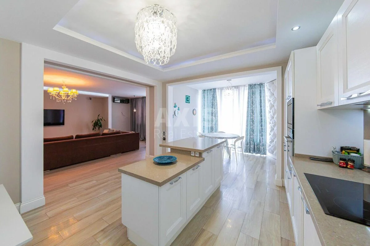 3k apartment vul. Chavdar Jelyzavety 2