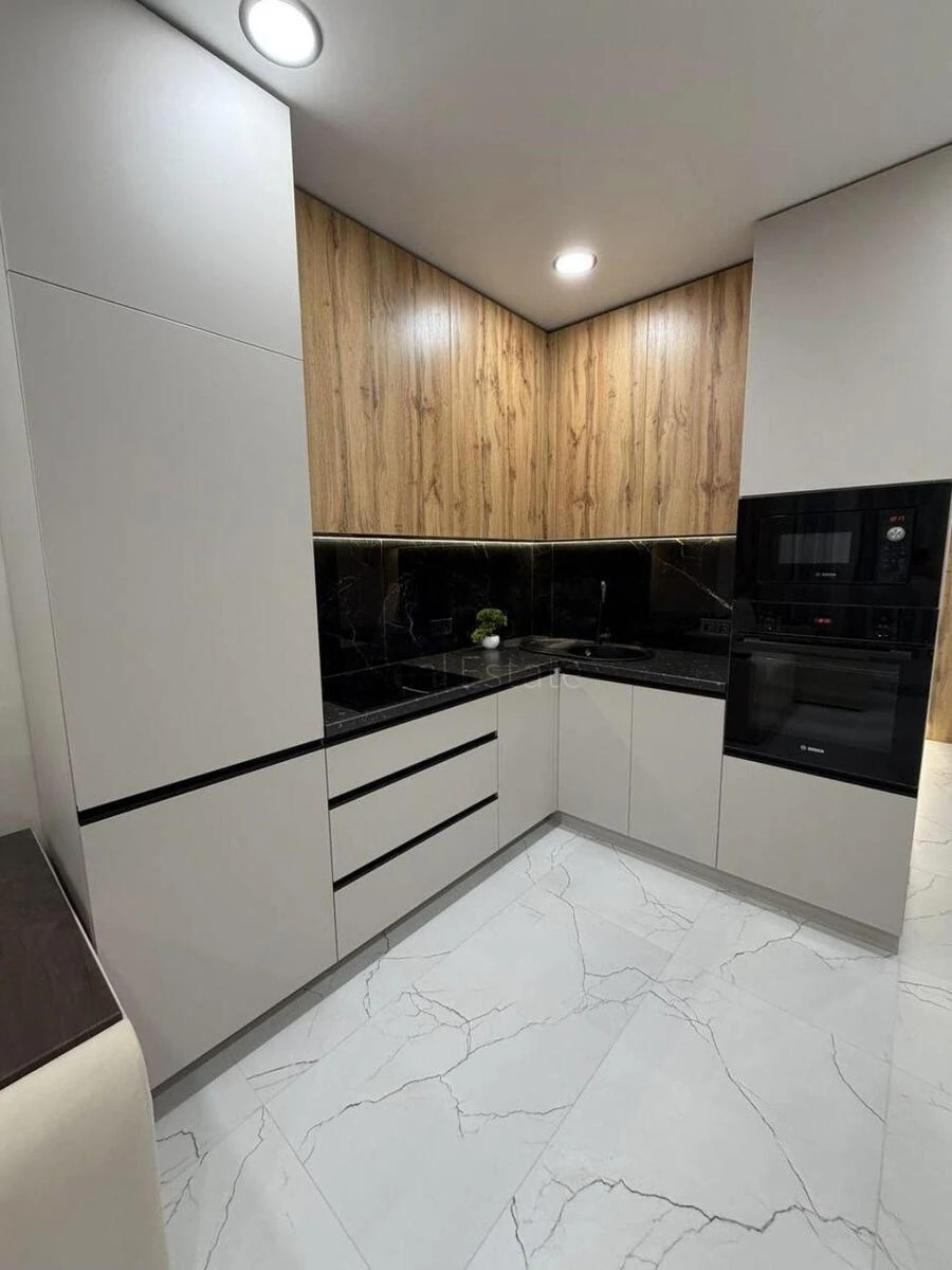1k apartment vul. Oleksandra Olesja 27А67847