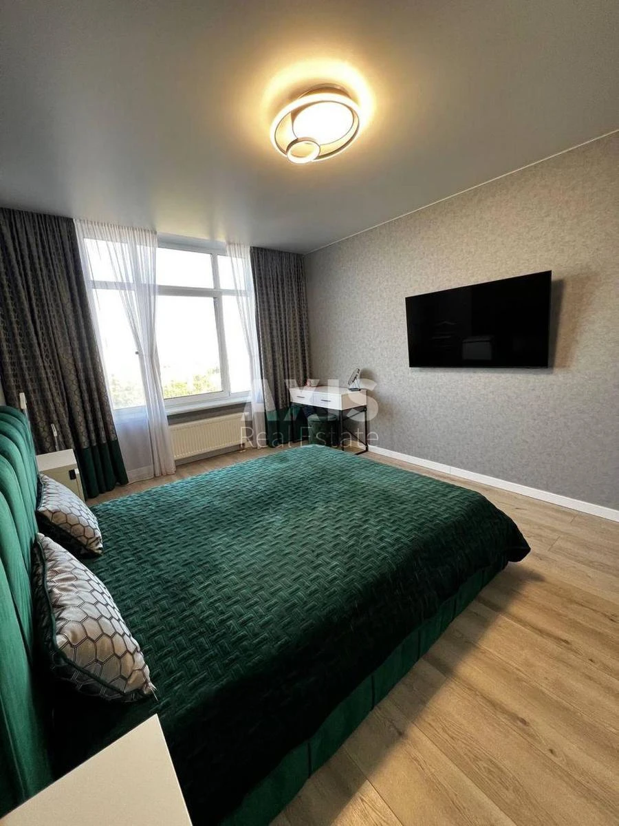 2k apartment vul. Sverstjuka Jevgena 4411524