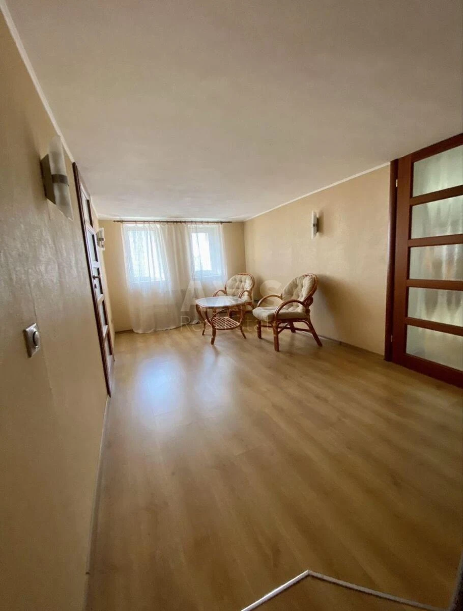 4k apartment vul. Urlivs'ka 8А7154111