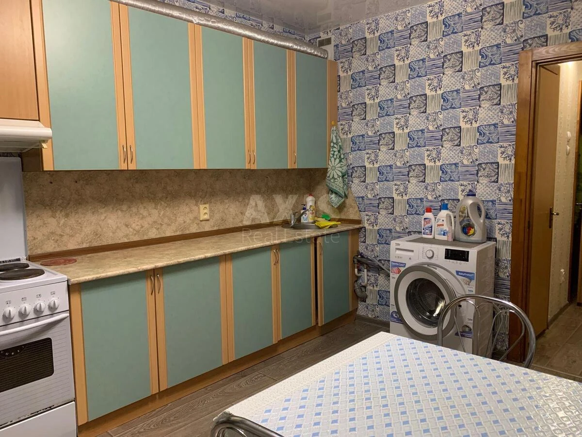 2k apartment vul. Bakyns'ka 37Г63824