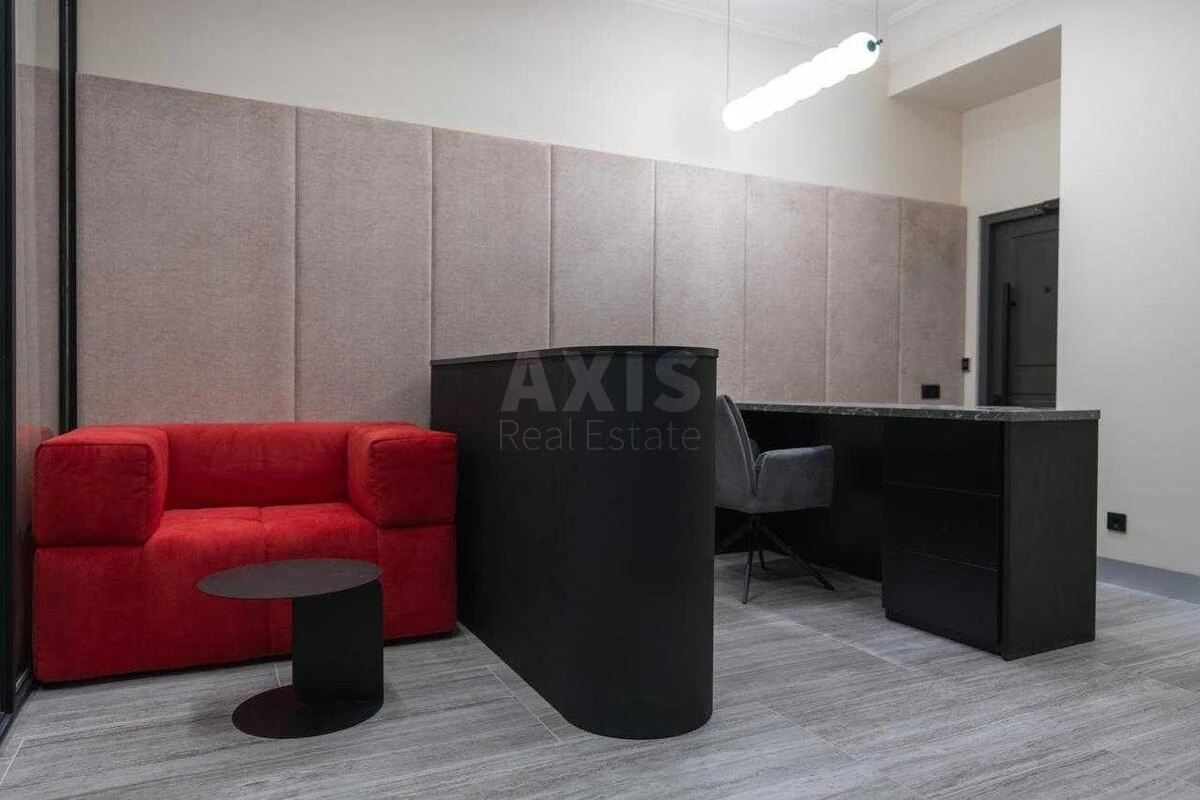 Office vul. Antonovycha 9, 125m2672005